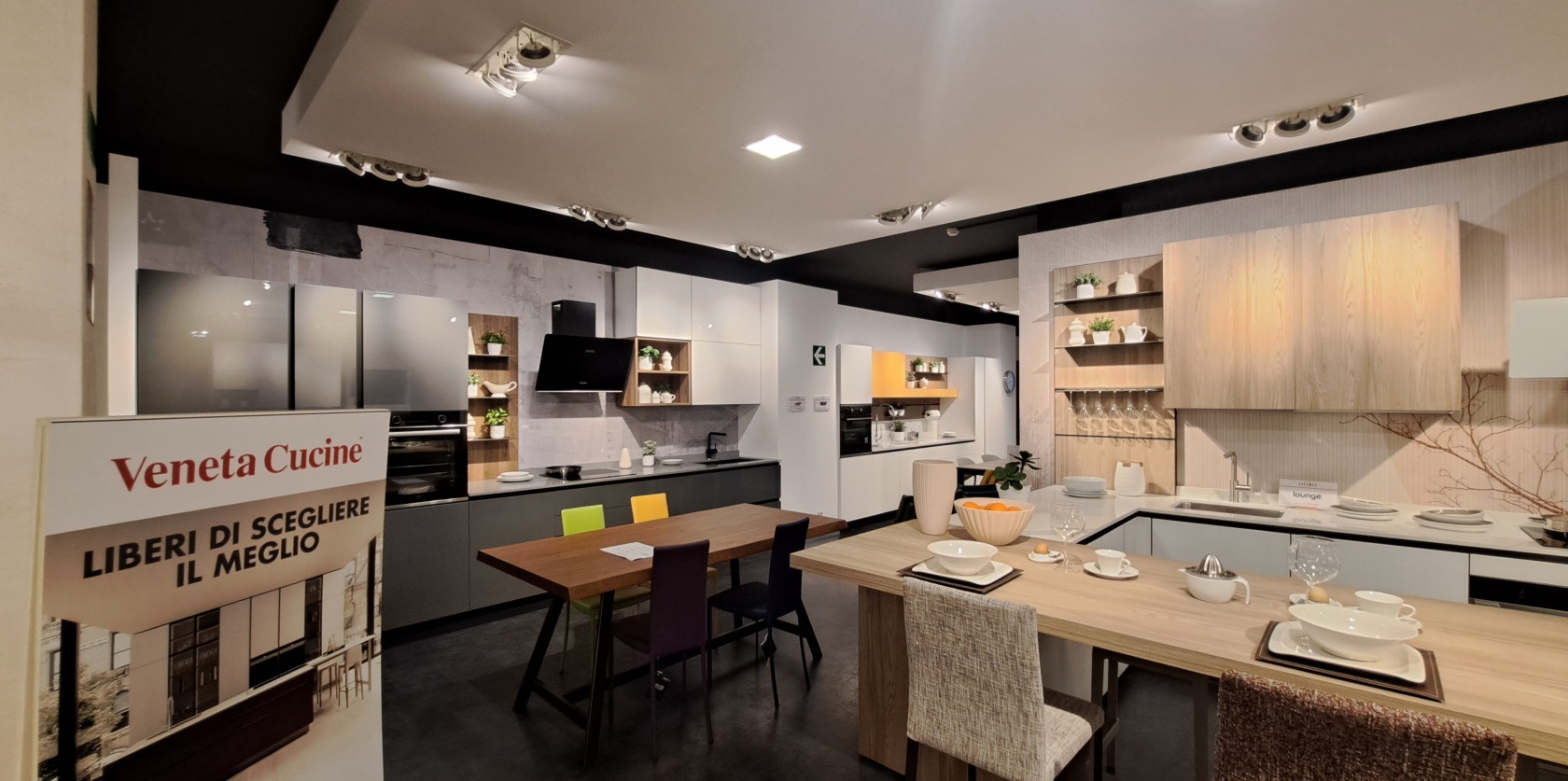 Riflex anta vetro bianco , top Karanto ker Calacatta Medison - Image