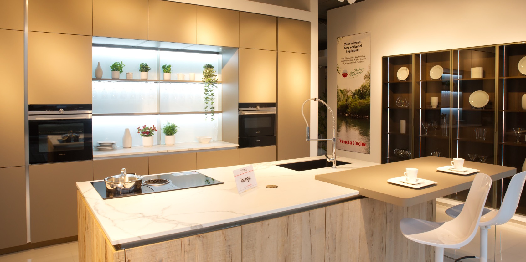 Veneta Cucine - Modello Lounge Vetro - Image