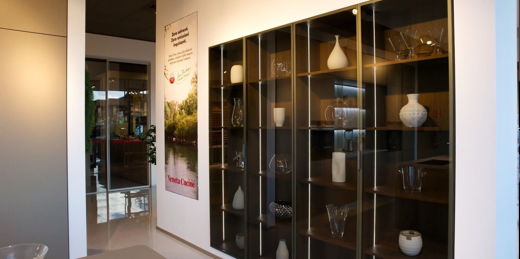 Veneta Cucine - Modello Lounge Vetro - Image