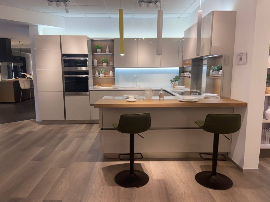 Cucina con penisola modello RIFLEX - Image