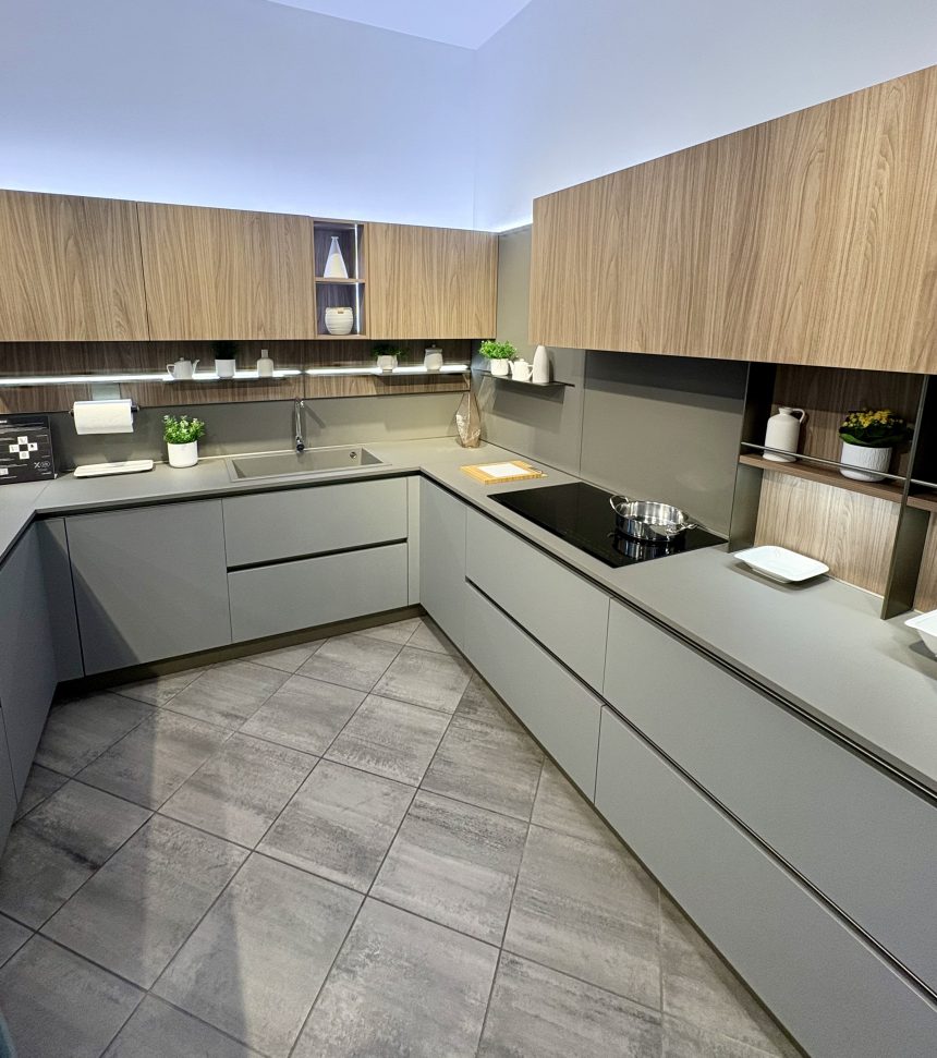 Cucina angolare Veneta Cucine START J SOFT E OYSTER DEK Rinnovo Expo - Image