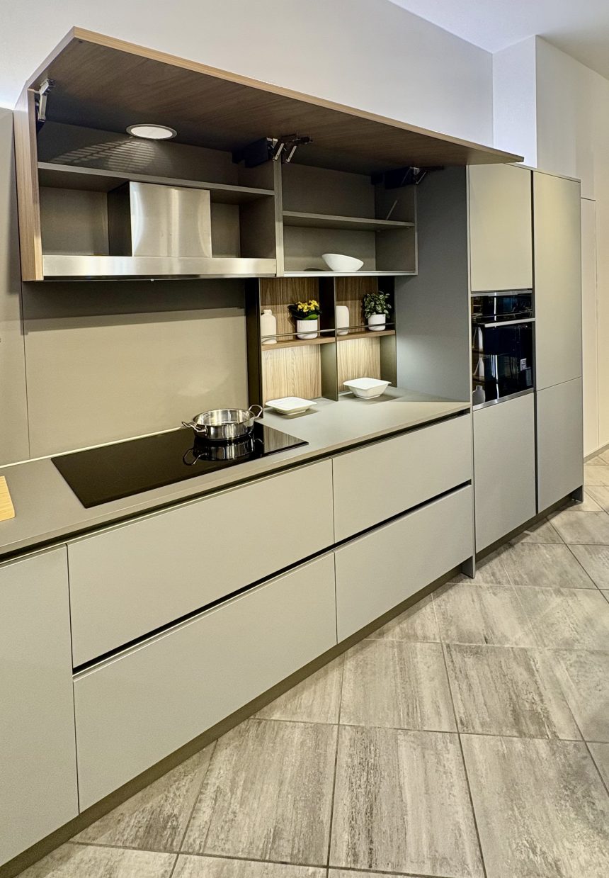 Cucina angolare Veneta Cucine START J SOFT E OYSTER DEK Rinnovo Expo - Image