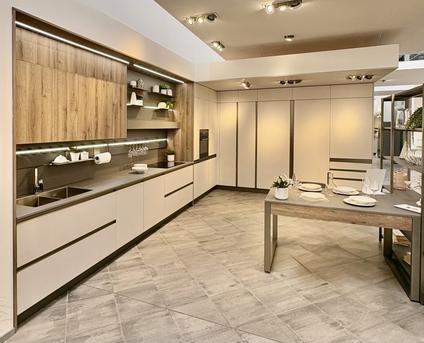 Cucina angolare Veneta Cucine START PRESA GRAFFIATO CHIARO + TAG ROVERE Rinnovo Expo - Image